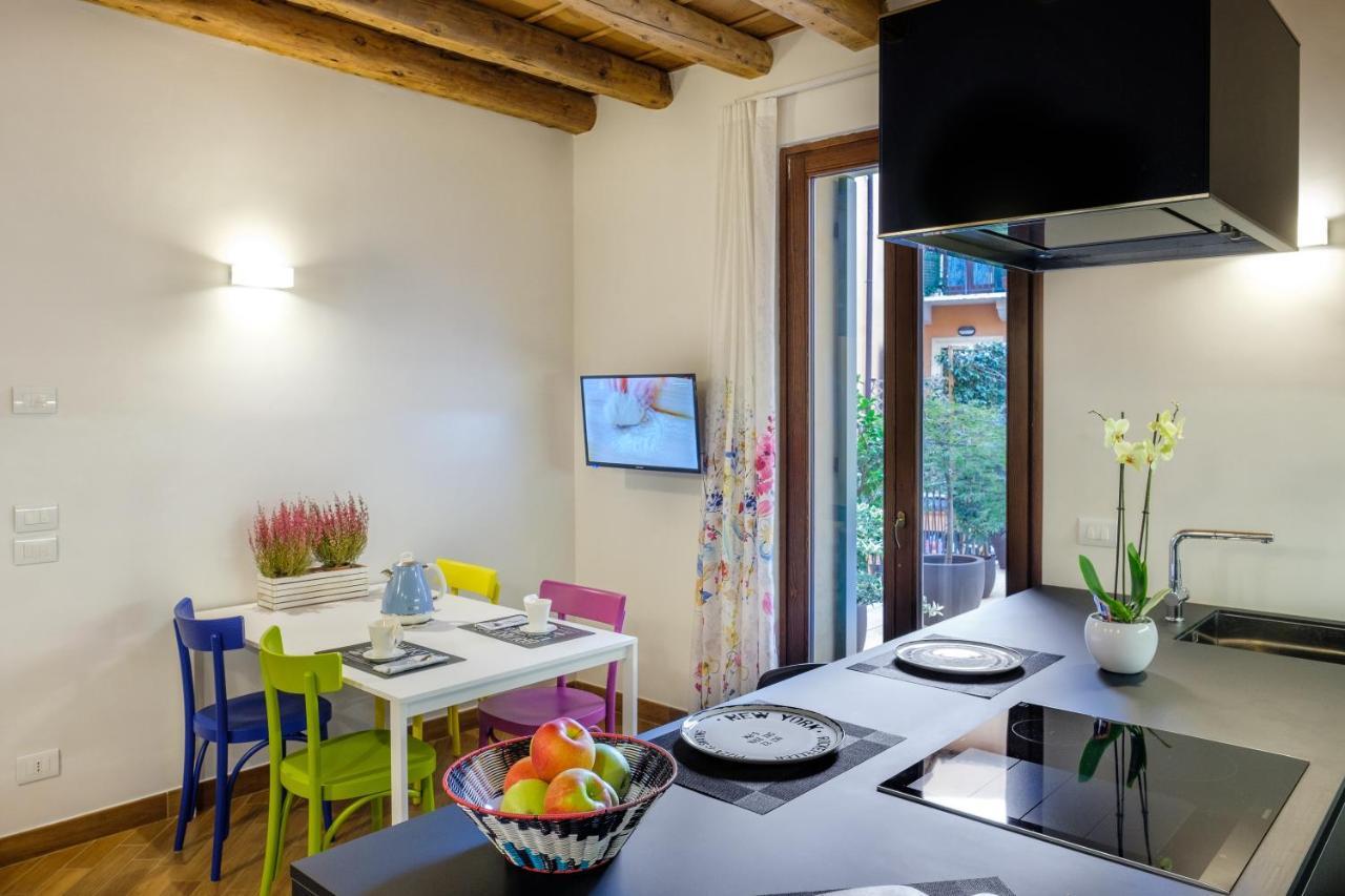 Apartamento La Terrazza In Centro Verona Exterior foto