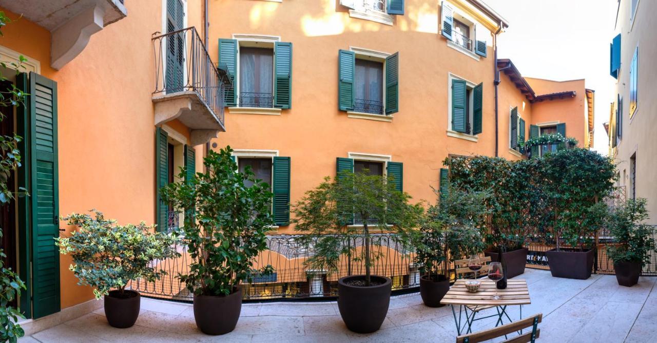Apartamento La Terrazza In Centro Verona Exterior foto