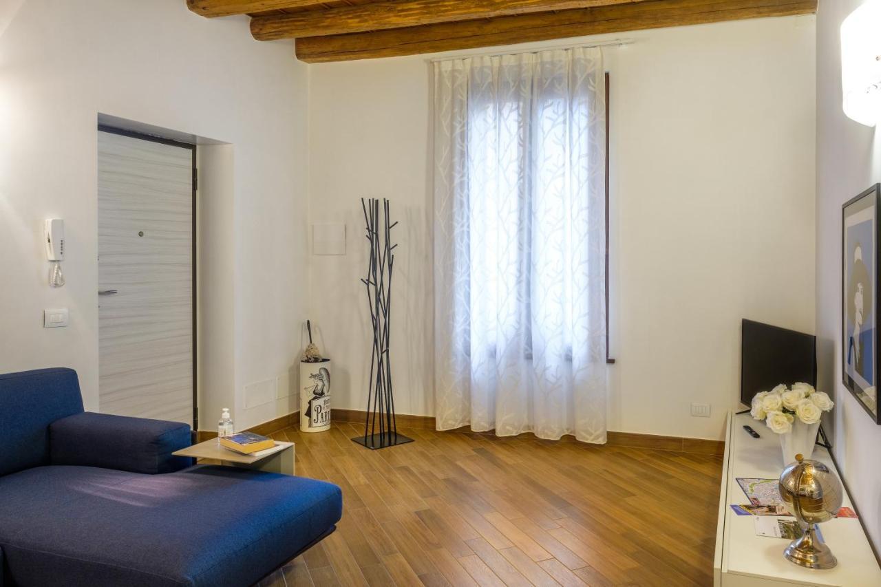 Apartamento La Terrazza In Centro Verona Exterior foto